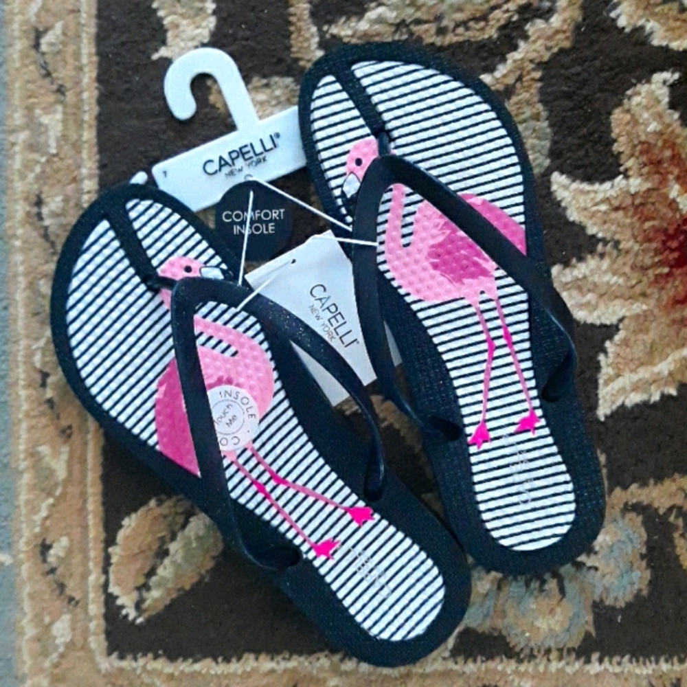 2x*Host Pick*Capelli New York sandals